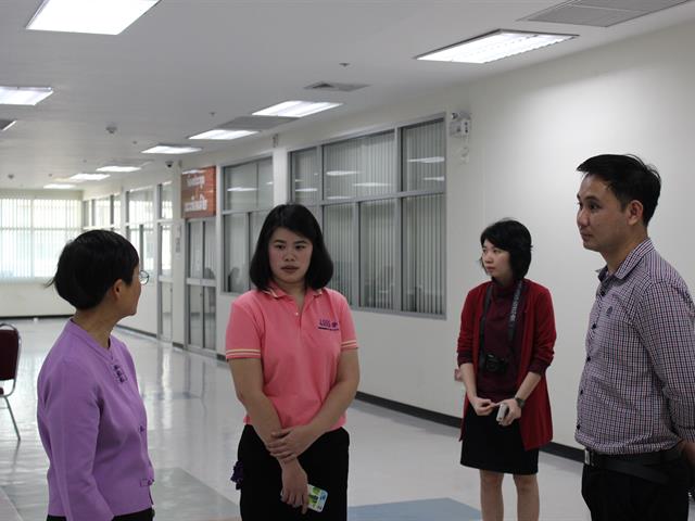 ผู้อำนวยการศูนย์บรรณสารและการเรียนรู้ 
