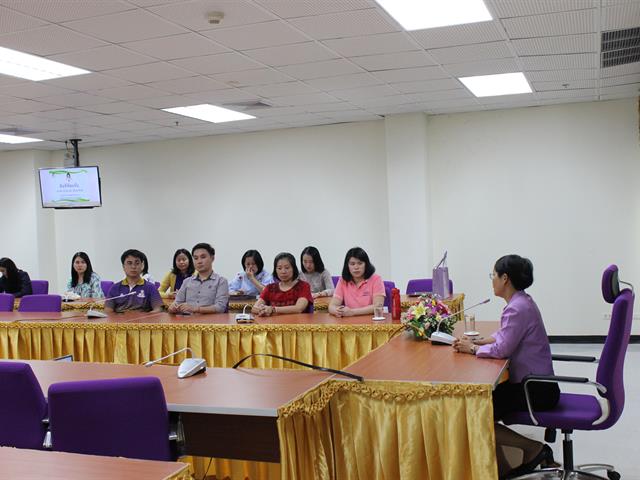 ผู้อำนวยการศูนย์บรรณสารและการเรียนรู้ 