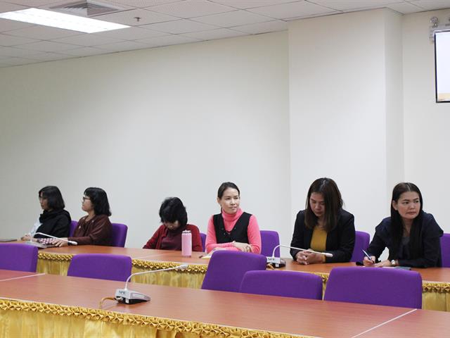 ผู้อำนวยการศูนย์บรรณสารและการเรียนรู้ 