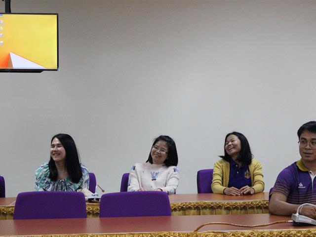 ผู้อำนวยการศูนย์บรรณสารและการเรียนรู้ 