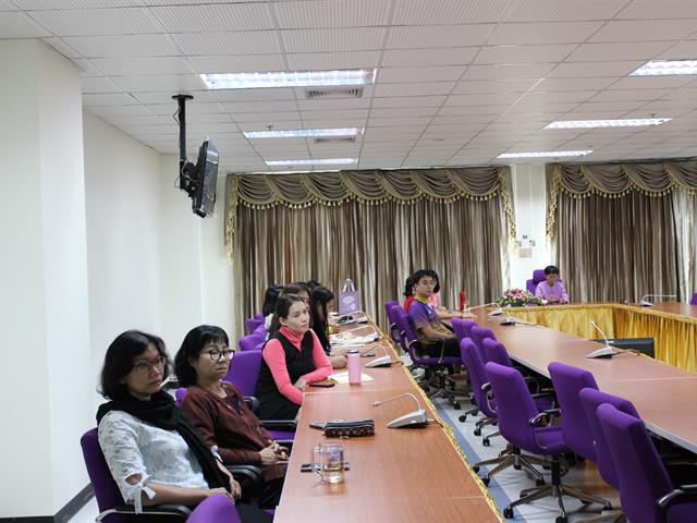 ผู้อำนวยการศูนย์บรรณสารและการเรียนรู้ 