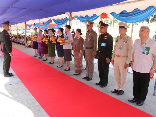 อธิการบดี มหาวิทยาลัยพะเยา รองศาสตราจารย์ ดร. สุภกร พงศบางโพธิ์ พร้อมด้วยคณะผู้บริหาร เจ้าหน้าที่ และนิสิตมหาวิทยาลัยพะเยา เข้าเฝ้ารับและส่งเสด็จ สมเด็จพระเจ้าน้องนางเธอ เจ้าฟ้าจุฬาภรวลัยลักษณ์ อัครราชกุมารี กรมพระศรีสวางควัฒนวรขัตติยราชนารี เสด็จเยี่ยมหน่วยแพทย์ พอ.สว. 