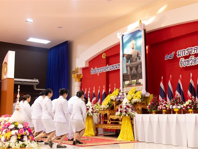 คณะผู้แทนมหาวิทยาลัยพะเยา เข้าร่วมพิธีวันพ่อขุนรามคำแหงมหาราช