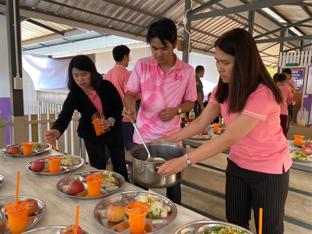 โครงการทอดผ้าป่าหนังสือ 