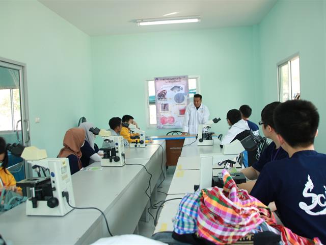 คณะเกษตรศาสตร์และทรัพยากรธรรมชาติ ม.พะเยา ต้อนรับคณะนักเรียนค่ายวิทยาศาสตร์สานสัมพันธ์ฉันท์ วมว. ครั้งที่ 12 ร่วมกิจกรรมทัศนศึกษาแหล่งเรียนรู้ ณ ศูนย์ศึกษาเศรษฐกิจพอเพียงการเกษตรฯ มหาวิทยาลัยพะเยา