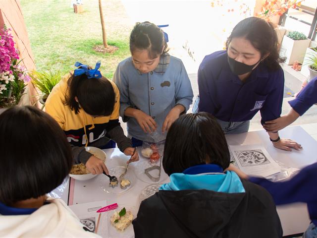 คณะศิลปศาสตร์ สาขาวิชาภาษาฝรั่งเศส จัดโครงการ “นิทรรศการภาษาและวัฒนธรรมฝรั่งเศส”