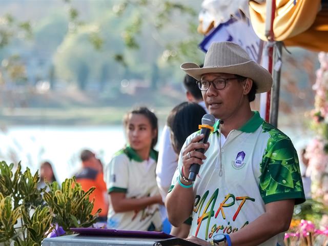 อธิการบดีมหาวิทยาลัยพะเยา เปิดงานพะเยาเกษตรแฟร์ “เปิดบ้าน เมืองพะเยา” ครั้งที่ 1 พร้อมมอบรางวัลการประกวดและชมนิทรรศการ การออกร้านจากหน่วยงานต่างๆ โดยมีผู้เข้าร่วมงานจำนวนมาก