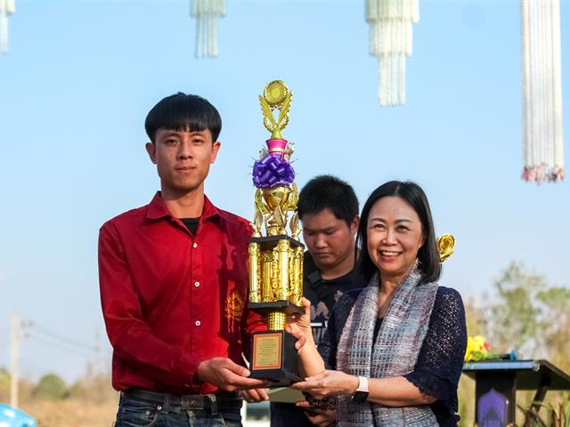 อธิการบดีมหาวิทยาลัยพะเยา เปิดงานพะเยาเกษตรแฟร์ “เปิดบ้าน เมืองพะเยา” ครั้งที่ 1 พร้อมมอบรางวัลการประกวดและชมนิทรรศการ การออกร้านจากหน่วยงานต่างๆ โดยมีผู้เข้าร่วมงานจำนวนมาก