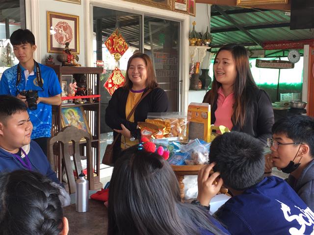 บุคลากรคณะวิทยาศาสตร์การแพทย์ร่วมเป็นวิทยากรค่ายวิทยาศาสตร์สานสัมพันธ์ฉันท์ 