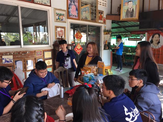 บุคลากรคณะวิทยาศาสตร์การแพทย์ร่วมเป็นวิทยากรค่ายวิทยาศาสตร์สานสัมพันธ์ฉันท์ 