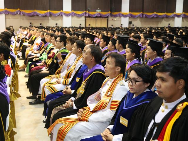 พิธีพระราชทานปริญญาบัตรแก่ผู้สำเร็จการศึกษาจากมหาวิทยาลัยพะเยา ประจำปีการศึกษา ๒๕๖๑  ณ หอประชุมพญางำเมือง มหาวิทยาลัยพะเยา