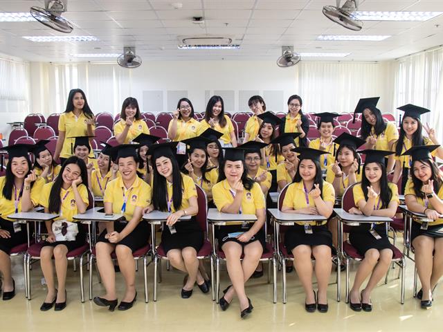 คณะกรรมการดำเนินงานพิธีพระราชทานปริญญาบัตร คณะศิลปศาสตร์ ดำเนินการฝึกซ้อมบัณฑิต เพื่อเตรียมความพร้อมเข้ารับพระราชทานปริญญาบัตร ประจำปีการศึกษา ๒๕๖๑
