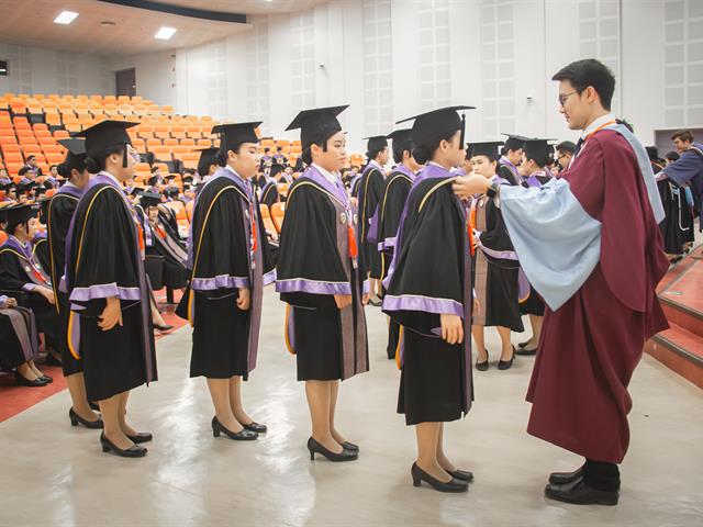 คณะกรรมการดำเนินงานพิธีพระราชทานปริญญาบัตร คณะศิลปศาสตร์ ดำเนินการฝึกซ้อมบัณฑิต เพื่อเตรียมความพร้อมเข้ารับพระราชทานปริญญาบัตร ประจำปีการศึกษา ๒๕๖๑