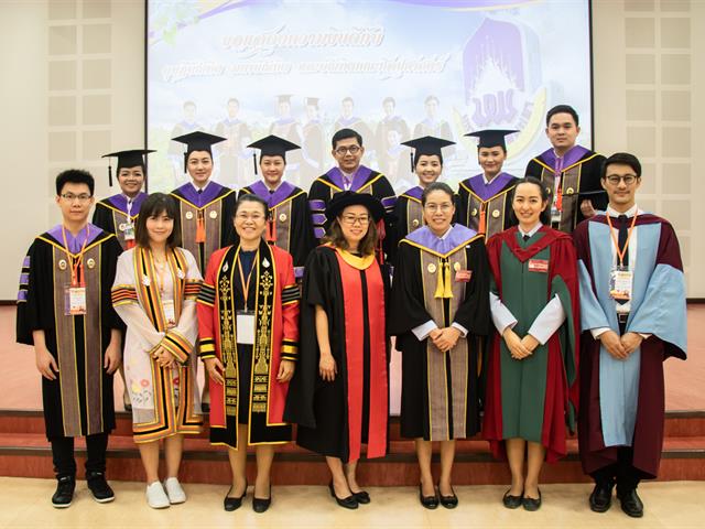คณะกรรมการดำเนินงานพิธีพระราชทานปริญญาบัตร คณะศิลปศาสตร์ ดำเนินการฝึกซ้อมบัณฑิต เพื่อเตรียมความพร้อมเข้ารับพระราชทานปริญญาบัตร ประจำปีการศึกษา ๒๕๖๑