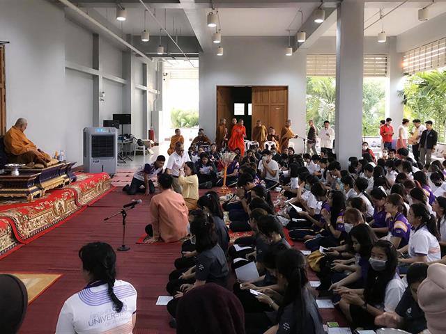 คณะแพทยศาสตร์ นำนิสิตเข้าร่วมโครงการธรรมะสุขใจ ในมหาวิทยาลัยพะเยา 
