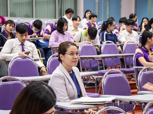 ศูนย์ภาษา คณะศิลปศาสตร์ จัดโครงการอบรมและทำความเข้าใจกระบวนการใช้งาน และทำข้อสอบวัดระดับภาษาอังกฤษ ด้วยโปรแกรม “DynEd Courseware for CEFR”