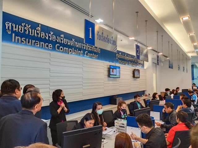 ขอแสดงความยินดีกับ ผศ.ดร.วิมลเรขา ศิริชัยราวรรณ อาจารย์ประจำ คณะนิติศาสตร์ มหาวิทยาลัยพะเยา ในโอกาสที่ได้รับการแต่งตั้งขึ้นทะเบียนเป็นอนุญาโตตุลาการ สำนักงานคณะกรรมการกำกับและส่งเสริมการประกอบธุรกิจประกันภัย (คปภ.)