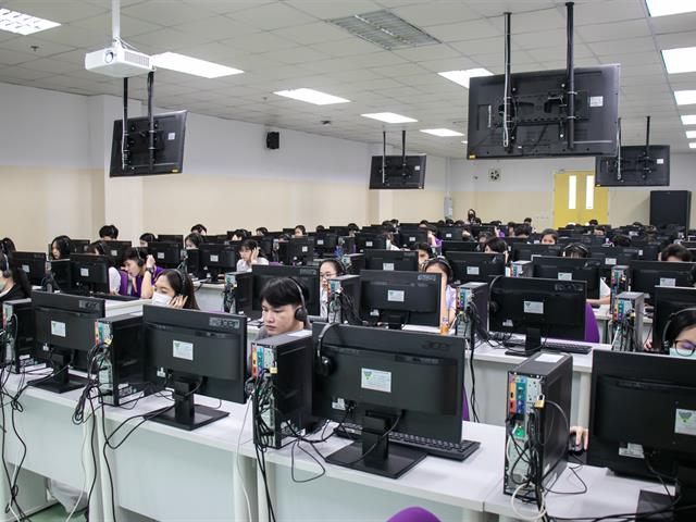 ศูนย์ภาษา คณะศิลปศาสตร์ จัดโครงการทดสอบและยกระดับมาตรฐานภาษาอังกฤษ สำหรับนิสิต มหาวิทยาลัยพะเยา (รหัส 62)