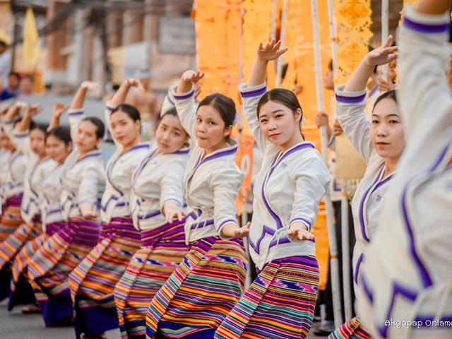 คณะศิลปศาสตร์ มหาวิทยาลัยพะเยา เข้าร่วมโครงการ “ประเพณีแห่ผ้าห่มพระธาตุจอมทอง” ครั้งที่ ๕