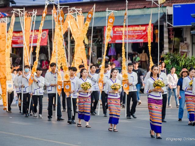 คณะศิลปศาสตร์ มหาวิทยาลัยพะเยา เข้าร่วมโครงการ “ประเพณีแห่ผ้าห่มพระธาตุจอมทอง” ครั้งที่ ๕