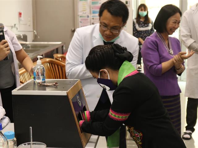 คณะเภสัชศาสตร์ มหาวิทยาลัยพะเยา แอลกอฮอล์สำหรับล้างมือ COVID-19