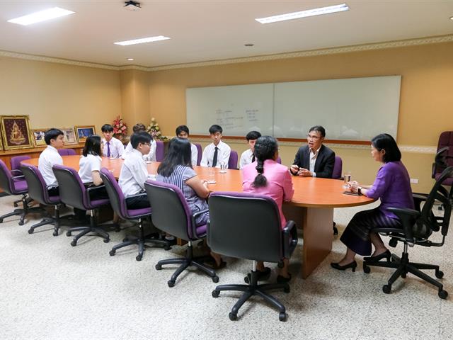 อธิการบดีมหาวิทยาลัยพะเยา แสดงความชื่นชมคณะนิติศาสตร์ มหาวิทยาลัยพะเยา กวาดเรียบ 3 รางวัลระดับประเทศ จากสำนักงานกิจการยุติธรรม กระทรวงยุติธรรม
