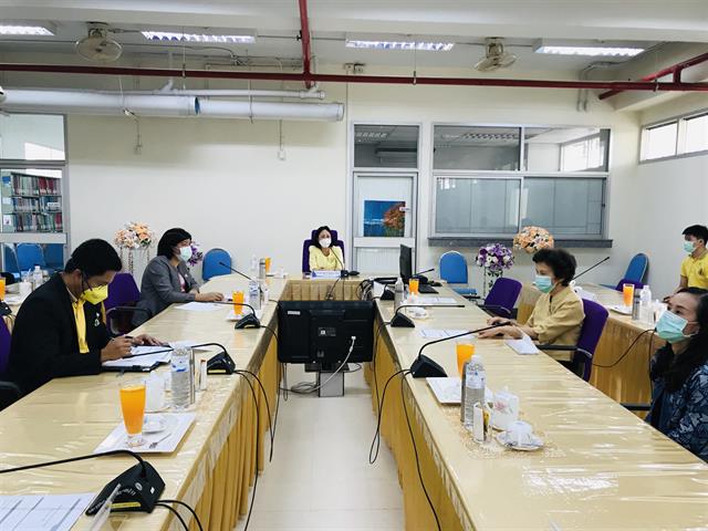 อธิการบดีมหาวิทยาลัยพะเยาและคณะผู้บริหารมหาวิทยาลัยพะเยา พบปะ ผู้บริหาร และบุคลากรคณะพยาบาลศาสตร์ 