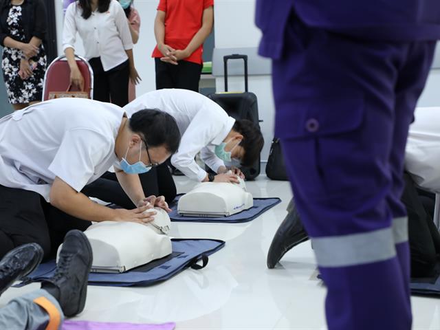 โครงการฝึกอบรมหลักสูตรการช่วยชีวิตขั้นพื้นฐานสำหรับบุคลากรทางการแพทย์ 