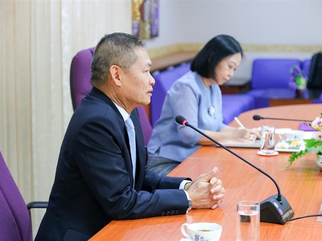 อธิการบดีมหาวิทยาลัยพะเยา ต้อนรับผู้อำนวยการสถาบันเทคโนโลยีป้องกันประเทศและคณะ พร้อมหารือแนวทางMOU ความร่วมมือระหว่างหน่วยงาน ในด้านวิชาการ การวิจัย และพัฒนาวิทยาศาสตร์ และเทคโนโลยีป้องกันประเทศ