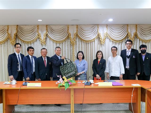 อธิการบดีมหาวิทยาลัยพะเยา ต้อนรับผู้อำนวยการสถาบันเทคโนโลยีป้องกันประเทศและคณะ พร้อมหารือแนวทางMOU ความร่วมมือระหว่างหน่วยงาน ในด้านวิชาการ การวิจัย และพัฒนาวิทยาศาสตร์ และเทคโนโลยีป้องกันประเทศ