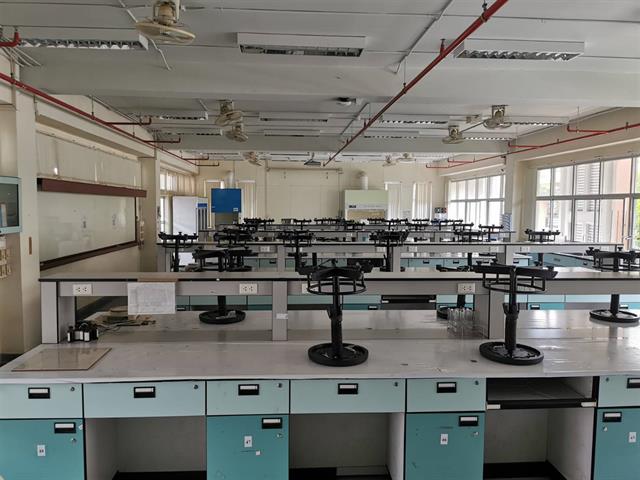 ห้องปฏิบัติการคณะเภสัชศาสตร์ได้ทำการ  "Big Cleaning Day"