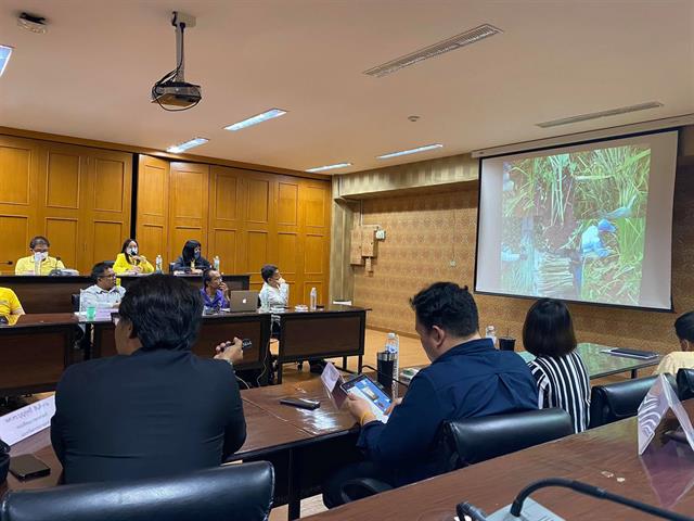 ผู้บริหารและคณาจารย์คณะนิติศาสตร์ร่วมให้การต้อนรับคณะกรรมการโครงการสมาชิกวุฒิสภาพบประชาชนในพื้นที่จังหวัดภาคเหนือ (ตอนบน)