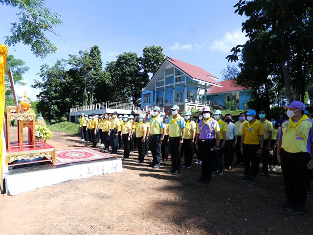 อธิการบดีมหาวิทยาลัยพะเยา นำทีมคณะผู้บริหารร่วมโครงการจิตอาสาพระราชทาน “เราทำความดีเพื่อชาติ ศาสน์ กษัตริย์” และกิจกรรม “จิตอาสาพัฒนาปลูกต้นไม้” เนื่องในโอกาสวันเฉลิมพระชนมพรรษาพระบาทสมเด็จพระเจ้าอยู่หัว 28 กรกฎาคม 2563