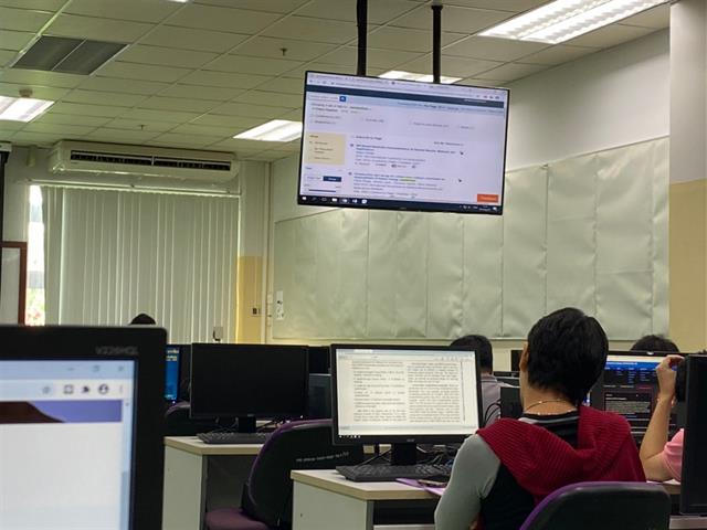 บริการสอนการสืบค้นสารสนเทศออนไลน์เพื่องานวิจัย