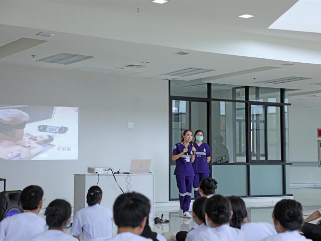 บุคลากรโรงพยาบาลทันตกรรม และนิสิตทันตแพทย์ชั้นปีที่ 6 คณะทันตแพทยศาสตร์ เข้าร่วมโครงการฝกอบรมหลักสูตรการช่วยชีวิตขั้นพื้นฐานสำหรับบุคลากรทางการแพทย์ (Basic Life Support)