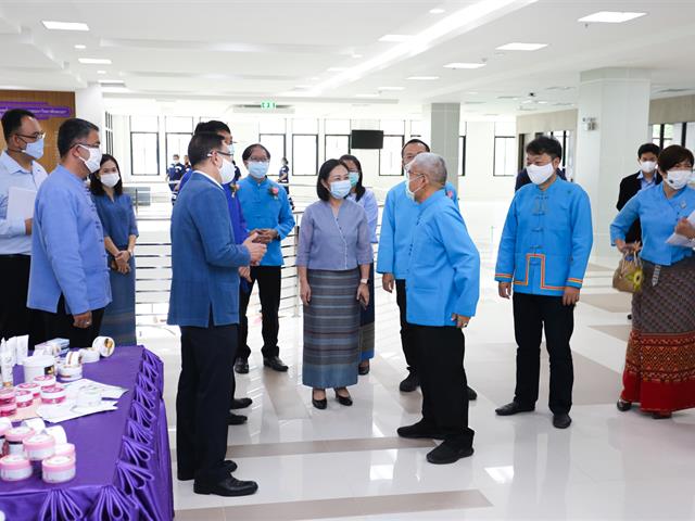 มหาวิทยาลัยพะเยา ร่วมกับสถาบันวิจัยวิทยาศาสตร์และเทคโนโลยีแห่งประเทศไทย(วว.) จัดพิธีลงนามบันทึกข้อตกลงร่วมมือ(MOU) ว่าด้วย “การใช้เทคโนโลยี ผลงานวิจัยและนวัตกรรม  เพื่อสร้างมูลค่าเพิ่มผลผลิตการเกษตรและพืชอัตลักษณ์ของจังหวัดพะเยา”