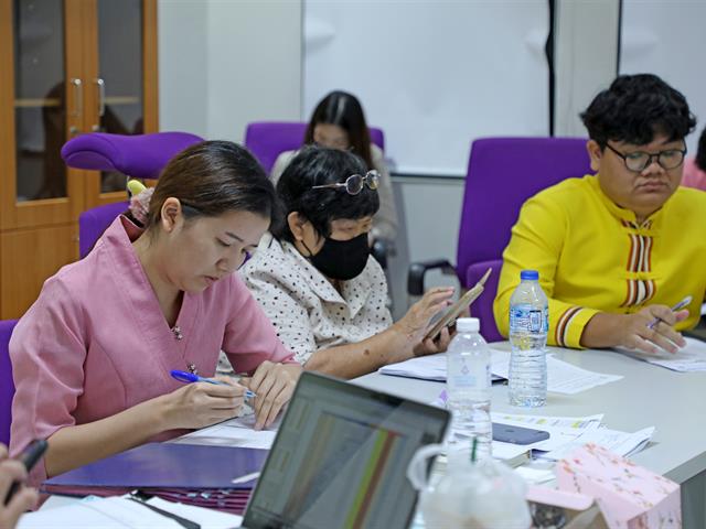 บุคลากรคณะทันตแพทยศาสตร์ มหาวิทยาลัยพะเยา เข้ารับการอบรมหลักสูตร "ความตระหนักในการประยุกต์ใช้มาตรฐาน ISO 9001:2015" และ "การตรวจติดตามภายใน"