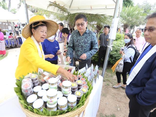 รัฐมนตรี