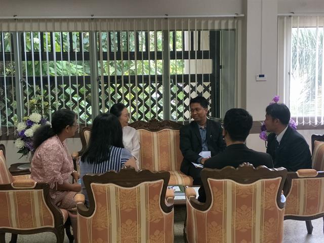 ต้อนรับคณะศึกษาดูงานด้านคลินิกกฎหมาย คณะนิติศาสตร์ มหาวิทยาลัยอุบลราชธานี