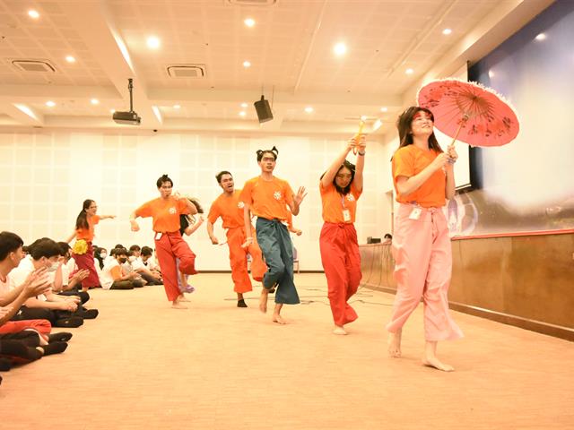 สานสัมพันธ์นิสิตใหม่และบุคลากร