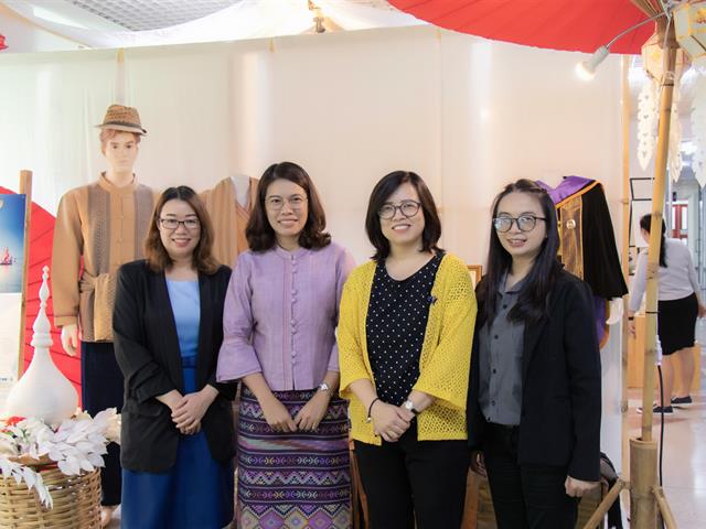 ผู้บริหารและเจ้าหน้าที่คณะศิลปศาสตร์ เข้าร่วมโครงการประชุมเชิงปฏิบัติการ  ระดมความคิดเห็นทิศทางการพัฒนามหาวิทยาลัยพะเยา