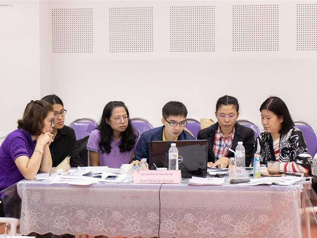 คณะศิลปศาสตร์จัดโครงการอบรมเชิงปฏิบัติการ การสร้างความเข้าใจการบริหารหลักสูตร และการเขียนรายงานการประเมินตนเองระดับหลักสูตร (AUN-QA)