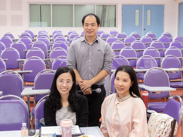 คณะศิลปศาสตร์จัดโครงการอบรมเชิงปฏิบัติการ การสร้างความเข้าใจการบริหารหลักสูตร และการเขียนรายงานการประเมินตนเองระดับหลักสูตร (AUN-QA)