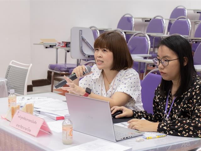 คณะศิลปศาสตร์จัดโครงการอบรมเชิงปฏิบัติการ การสร้างความเข้าใจการบริหารหลักสูตร และการเขียนรายงานการประเมินตนเองระดับหลักสูตร (AUN-QA)