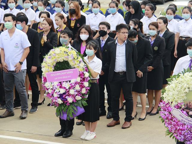 คณะสหเวชศาสตร์ เข้าร่วมพิธีวางพวงมาลาเนื่องในวันมหิดล ประจำปี 2563