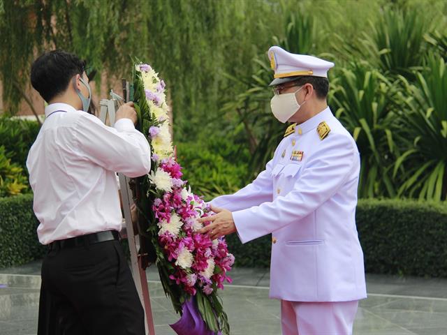 คณะสหเวชศาสตร์ เข้าร่วมพิธีวางพวงมาลาเนื่องในวันมหิดล ประจำปี 2563