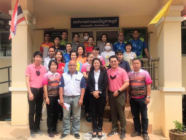 คณะศิลปศาสตร์ ลงพื้นที่เพื่อประเมินศักยภาพวิสาหกิจชุมชน รวีวรรณกล้วยกรอบ ณ ห้องประชุมเทศบาลตำบลเจริญราษฎร์ อำเภอแม่ใจ จังหวัดพะเยา