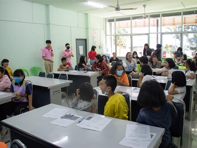 คณะศิลปศาสตร์ จัดโครงการ “เทคนิคการใช้คำศัพท์ภาษาอังกฤษเพื่อการขายของออนไลน์”