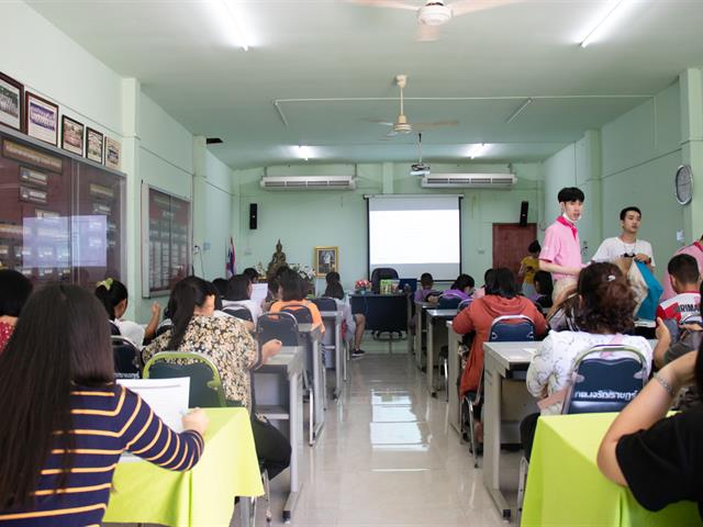 คณะศิลปศาสตร์ จัดโครงการ “เทคนิคการใช้คำศัพท์ภาษาอังกฤษเพื่อการขายของออนไลน์”