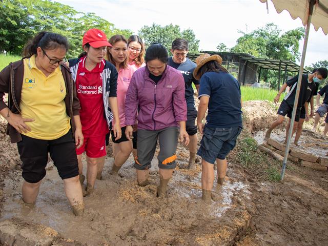 คณะศิลปศาสตร์ เข้าร่วมกิจกรรม “การสร้างบ้านดิน” ณ ศูนย์การเรียนรู้ บ้านดินคำปู้จู้